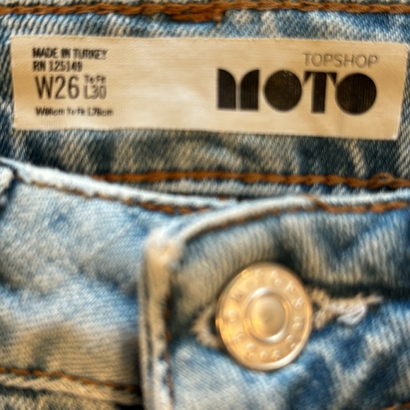Topshop Moto Bird Embroidered Distressed Skinny Jeans Size 26 - Picture 10 of 14
